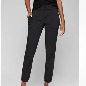 Athleta Women’s Trekkie Black  Jogger Pants